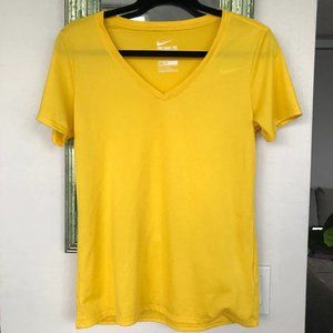 Nike workout Dri-Fit Shirt